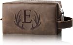 Sac de toilette personnalisé pour les hommes Lettre initiale PU Sac à raser imperméable en cuir pour les articles de toilette Accessoires Voyage Essentiels Sacs de rangement Pères Jour Cadeaux d'anniversaire pour les hommes, Dark