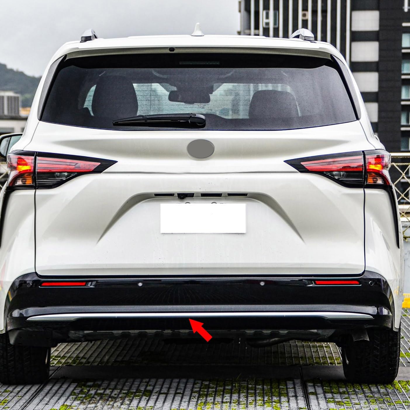 Beautost Fit for Toyota 2021 2022 2023 2024 2025 2026 Sienna LE XLE Model Chrome Rear Bumper Guard Protector Plate Cover Trims