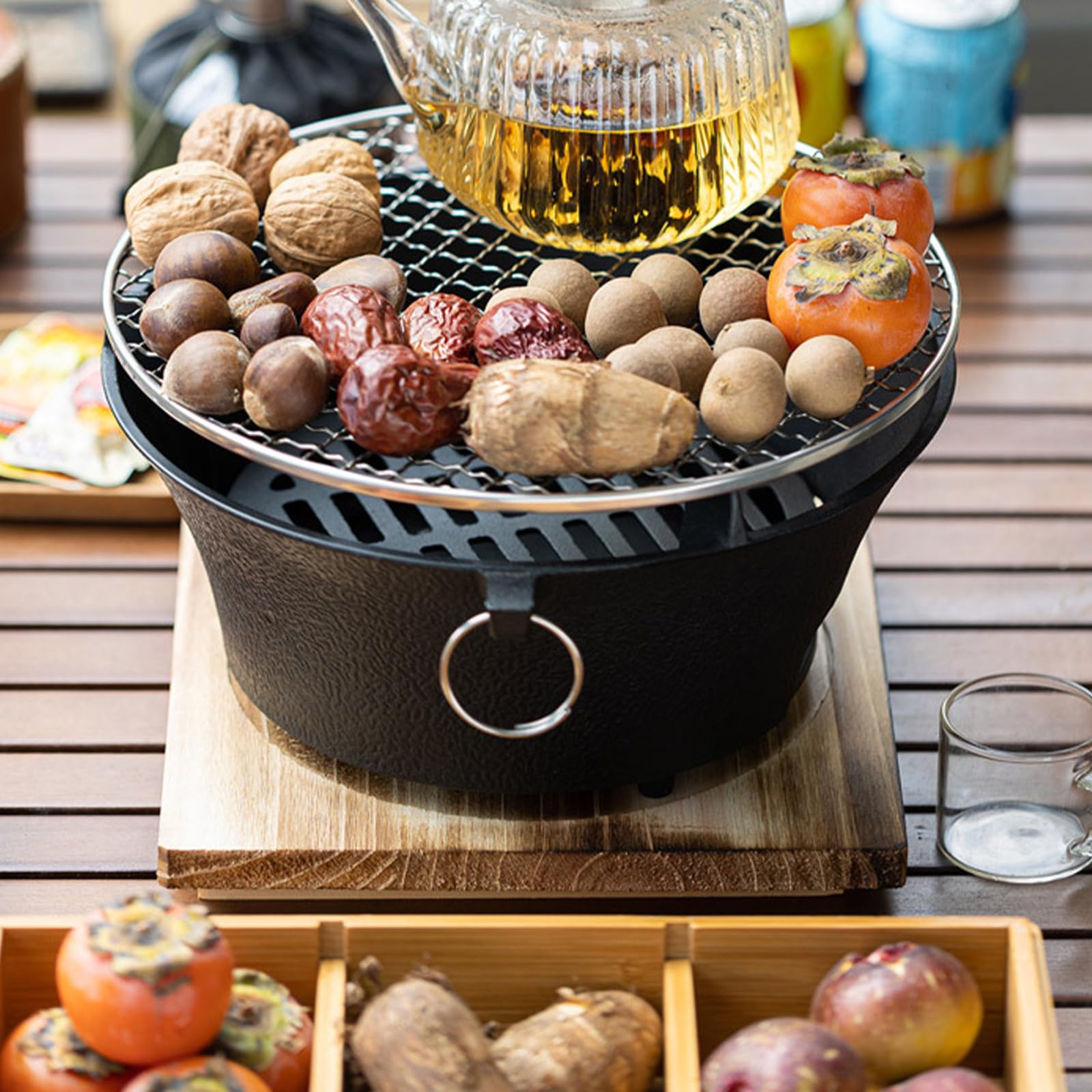 Wysokiej jakości japoński żeliwny grill z drewnianą podstawą, przenośna konstrukcja do wydajnego gotowania na blacie roboczym, idealny do grillowania na świeżym powietrzu i na kempingu