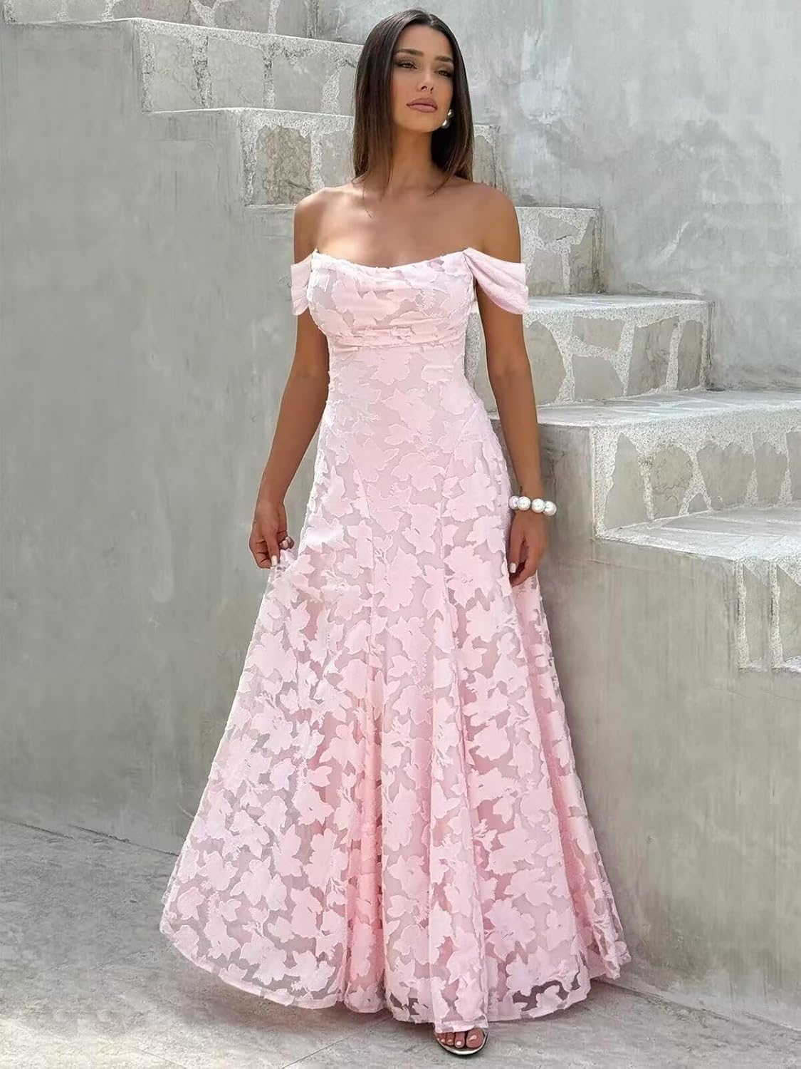 Off The Shoulder Bridesmaid Dresses Plus Size for Women A Line Long Dusty Purple Floral Chiffon Prom Dresses Cowl Neck Off The Shoulder Formal Evening Gowns US Size 26W