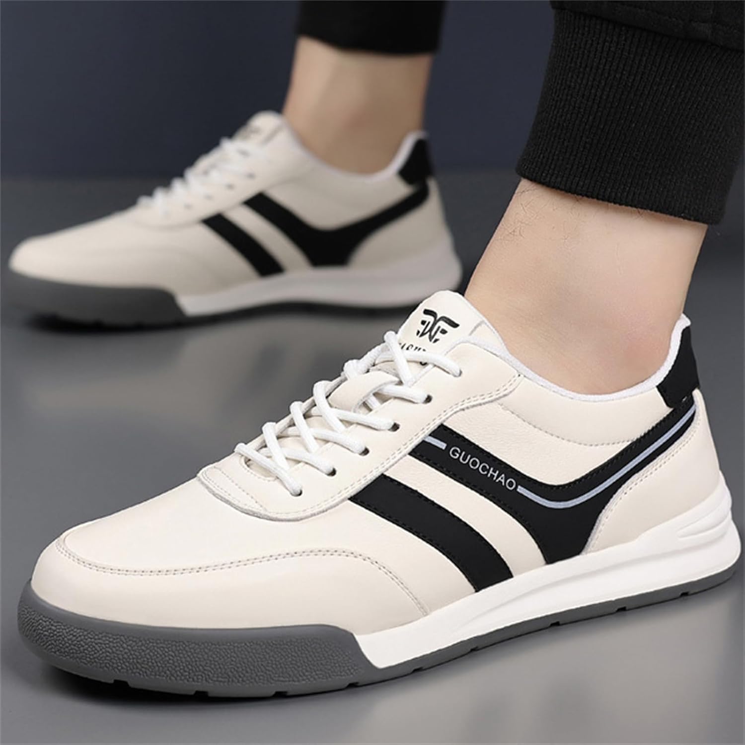 Men's Casual Leather Lace Up Flat Sneakers Breathable Lightweight Soft Non Slip Round Toe Sport Shoes for Walking Driving Daily Commute Outing Office - Image 2