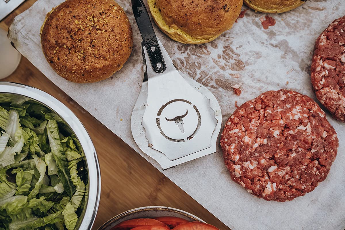 MOESTA-BBQ 19296 V-Tong BurgerZange 46cm - Burger-Patty-Grillzange lang mit Holzgriff - Edelstahl-Wendezange für Hackfleisch