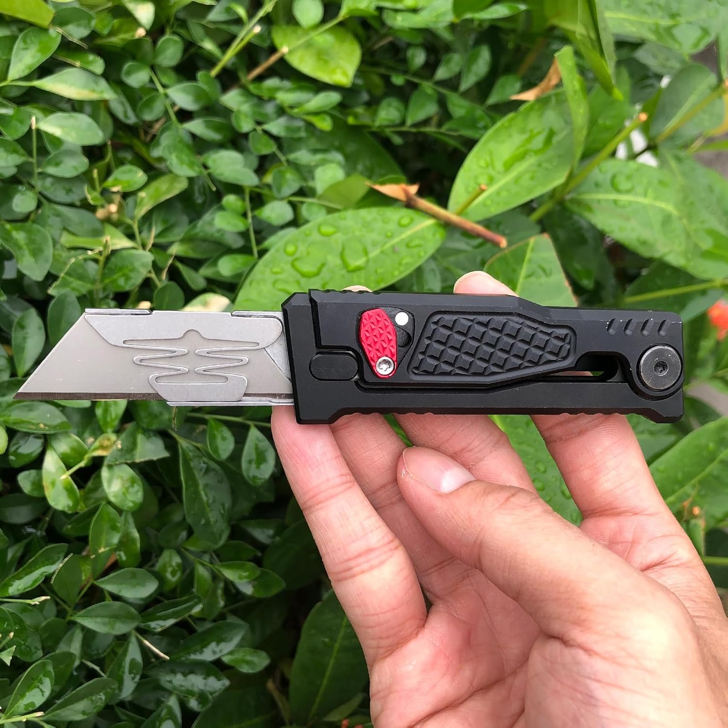 One-second Retractable Utility Knife, EDC Box Cutter Retractable Pocket Knife with 10PCS Razor Blades, Safty Heavy Duty Box Cutter with Clip