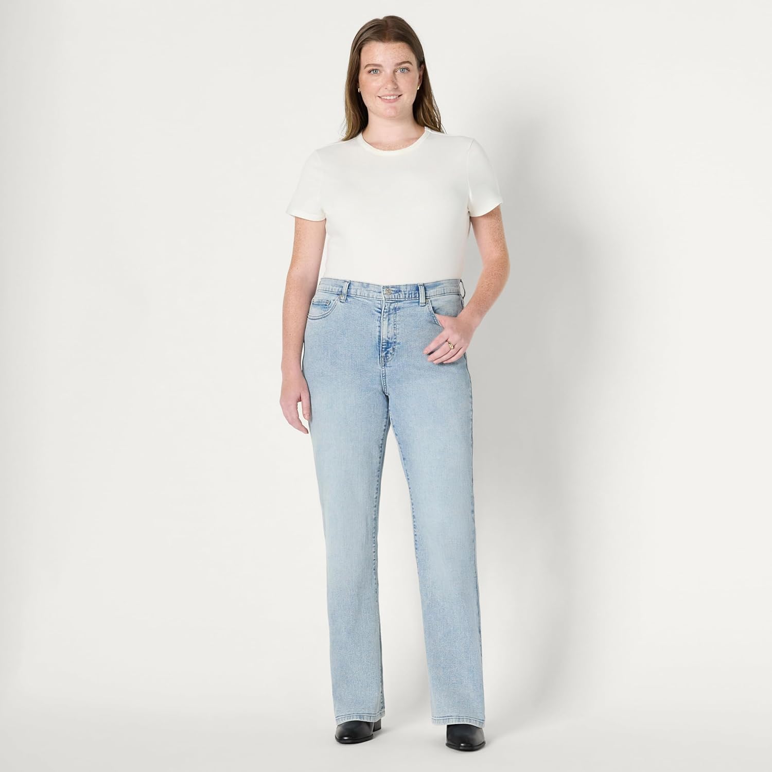 Amazon Essentials Women's Women's High Stretch Slim-Fit Mid-Rise Bootcut Jean - Image 3