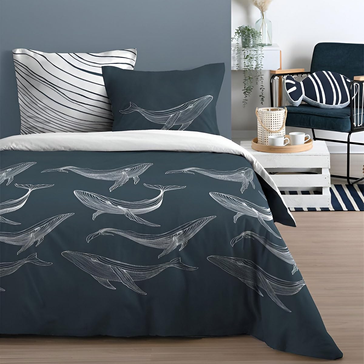 Housse de couette Whales Marine 240x220 fini les draps rêches et la couette qui glisse