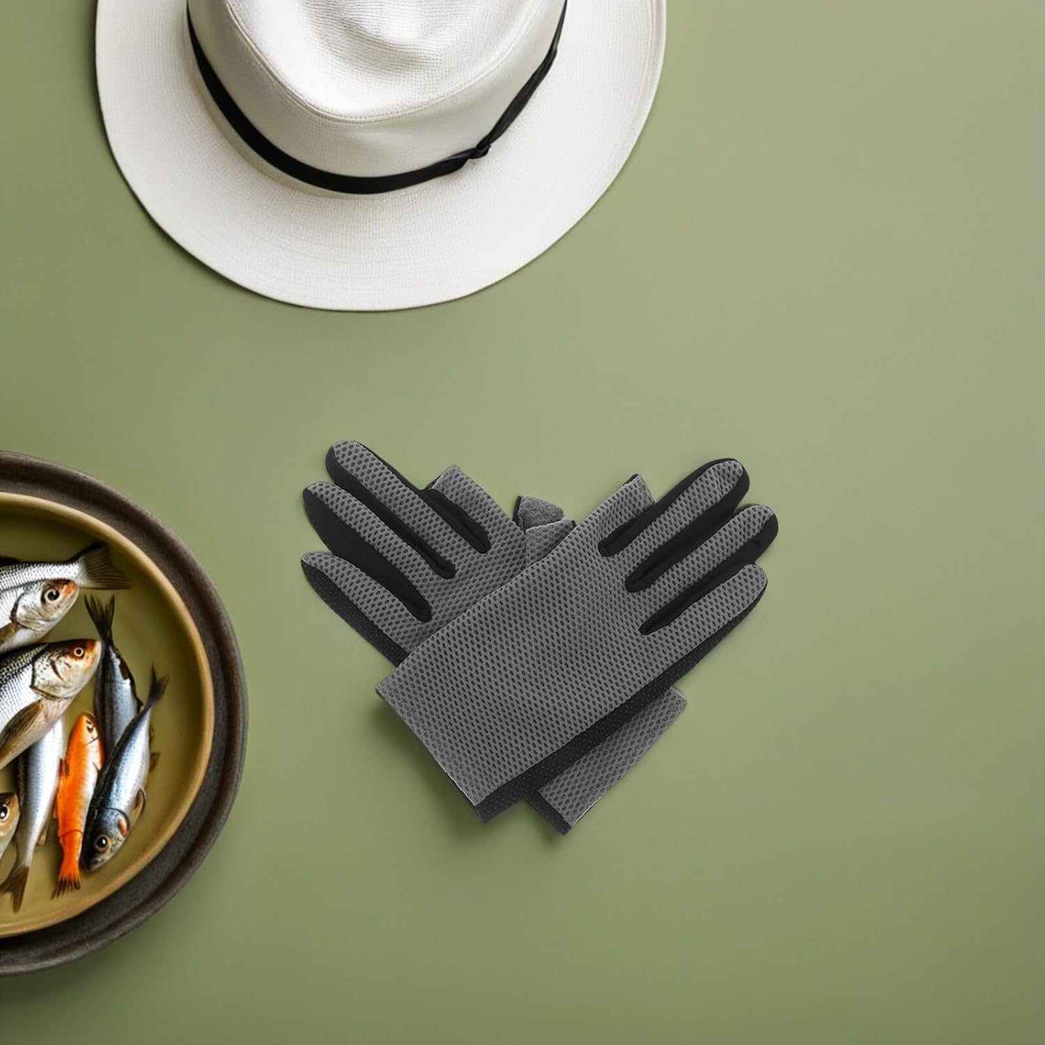 Fingerless Fishing Gloves UV Protection Non-Slip Mesh Breathable Outdoor Gloves for Sea Fishing Cycling Driving in Gray