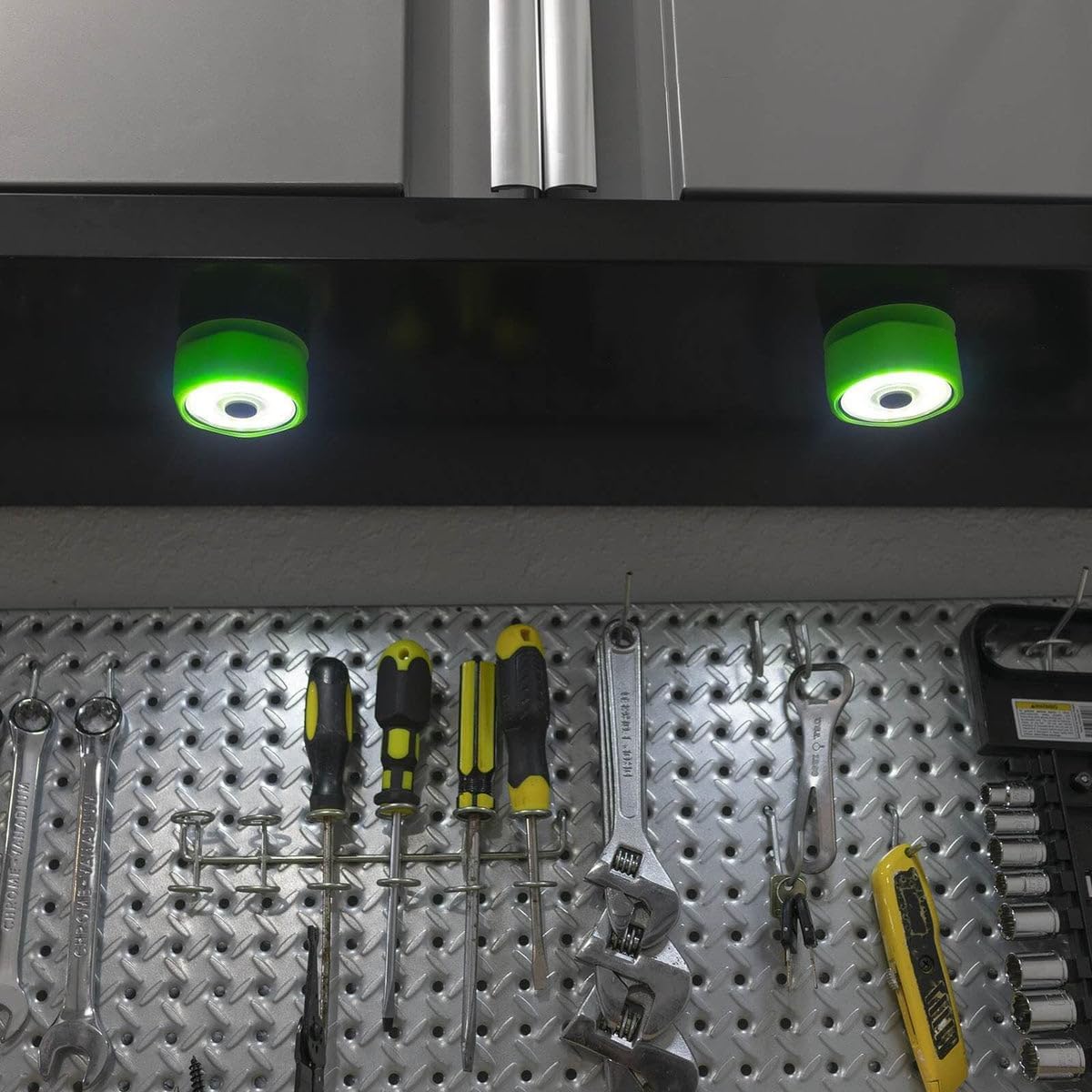 LitezAll 22552 Suction Cup COB LED Work Light