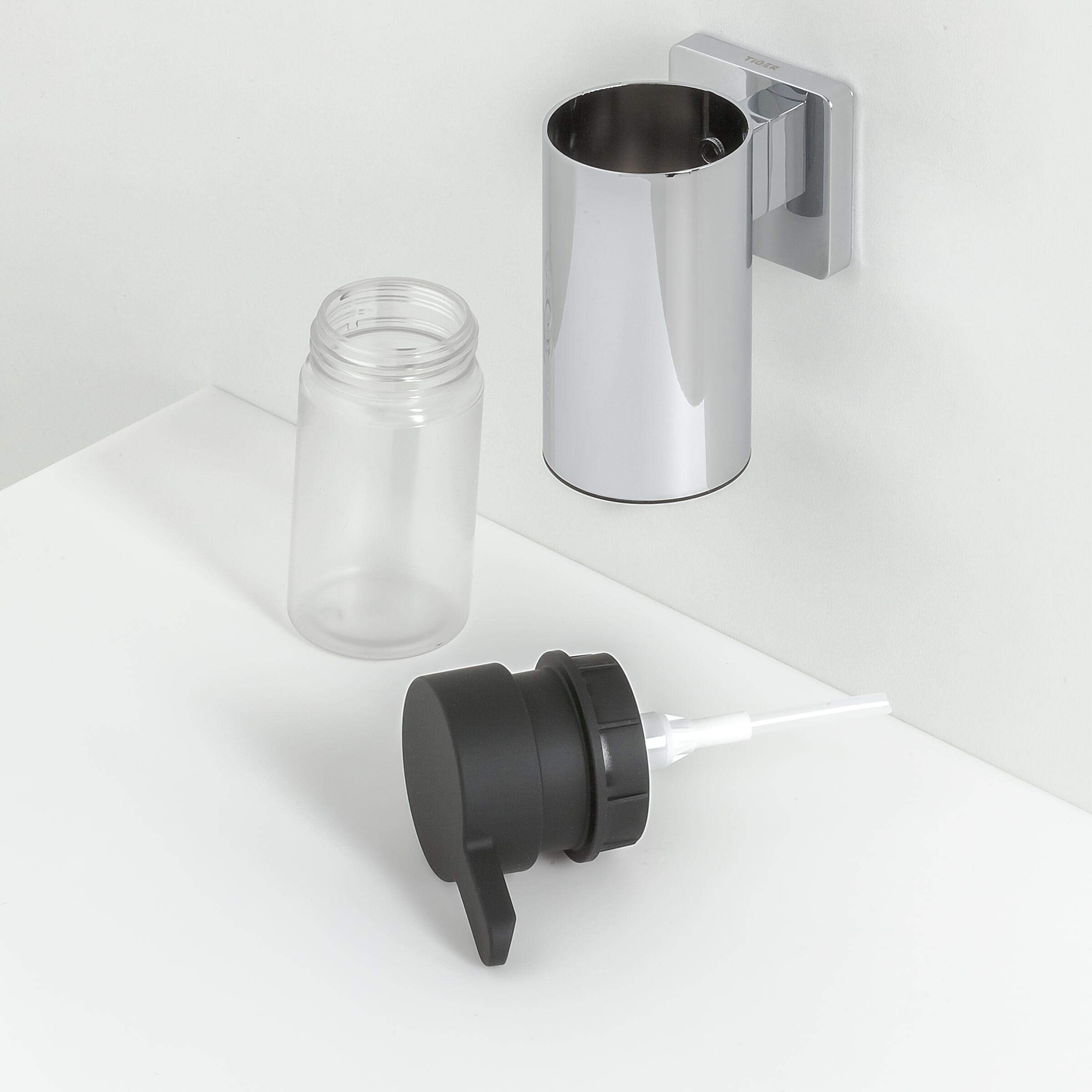 TIGER Dock Dispenser per Sapone Liquido, Acciaio Inox, Cromato, 4.9 x 11.9 x 9.4 cm
