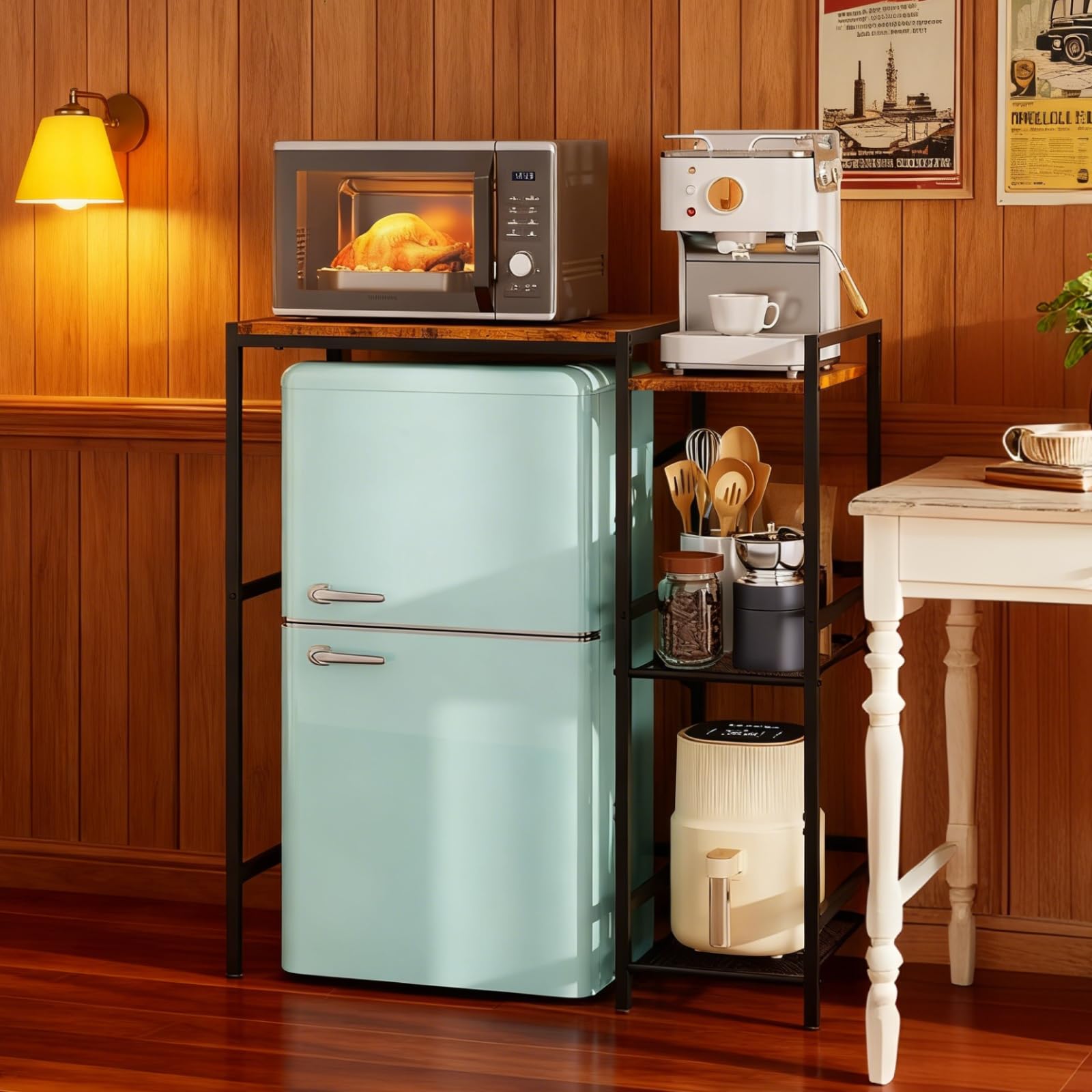 XUDREZ Soporte pequeño para nevera con estantes de almacenamiento, soporte ajustable para microondas, organizador de cocina multifuncional para tostadora, cafetera, estante de pie para hornear para el