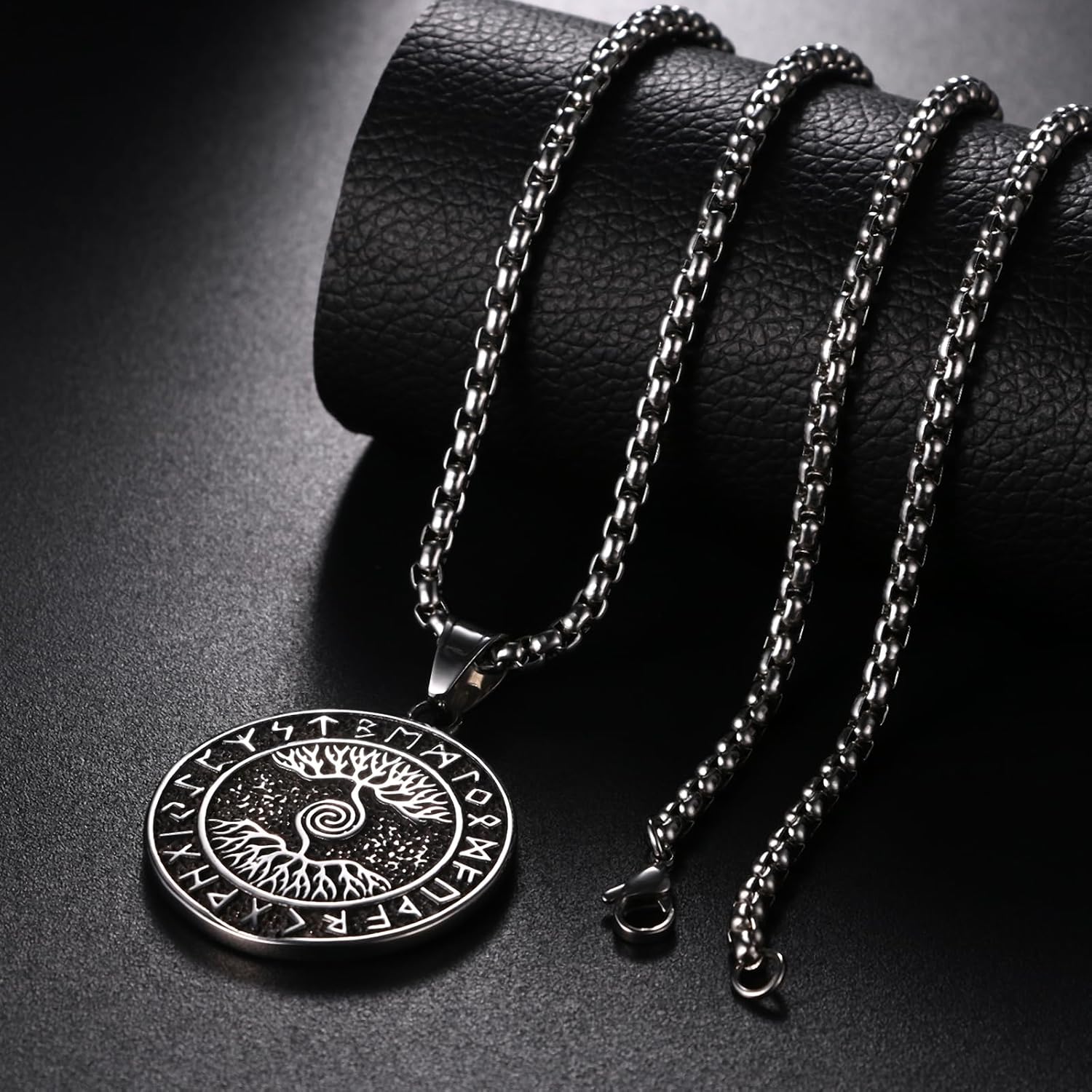 OIDEA Tree of Life Viking Necklace for Men: Stainless Steel Viking Runes Pendant Necklaces Vintage Protection Amulet Jewelry Gifts for Womens and Mens - Image 5