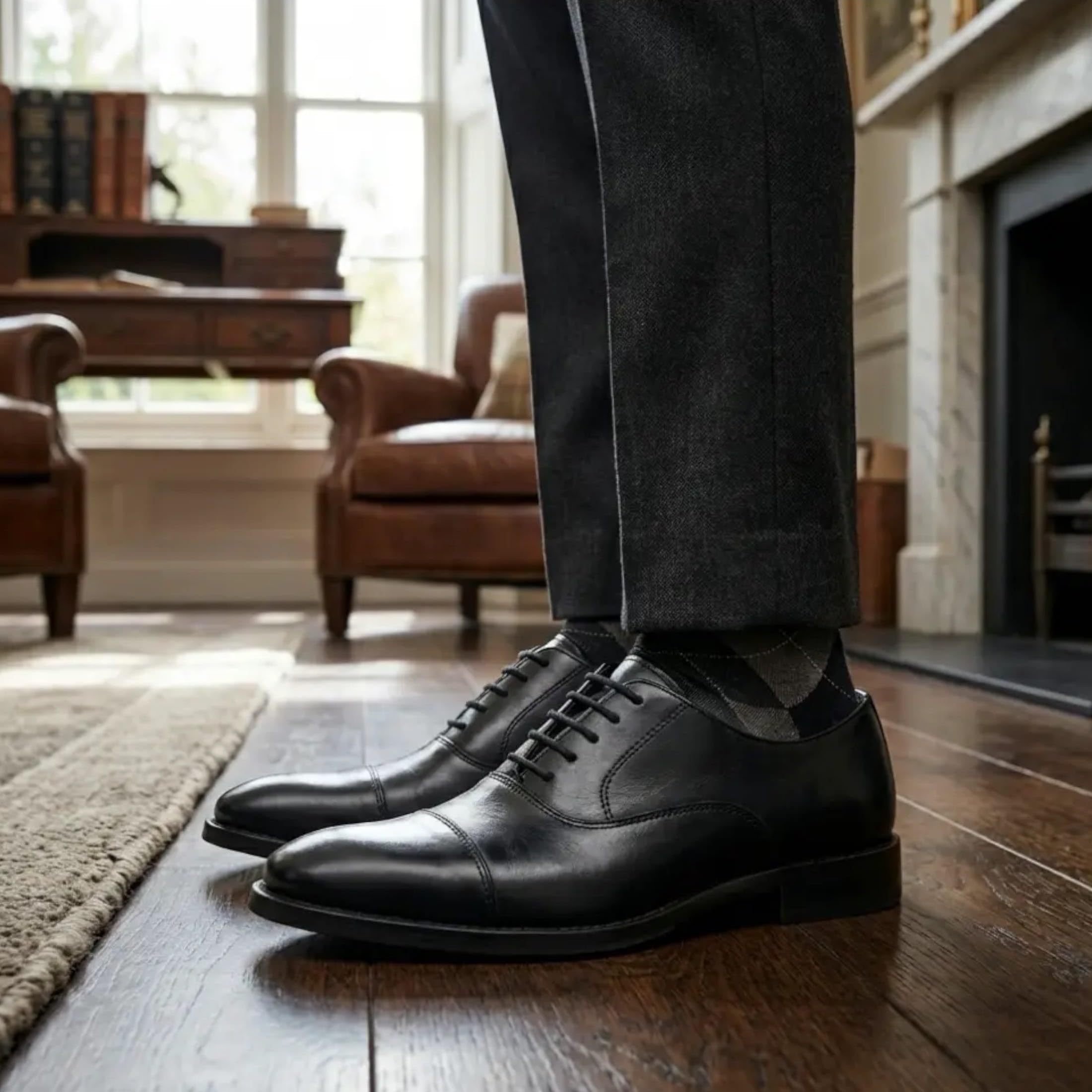 Scarpe Eleganti da Uomo Dolcetto in Similpelle Nera Verniciata, Modello Oxford con Punta Rinforzata e Lacci, Modello Brogue.