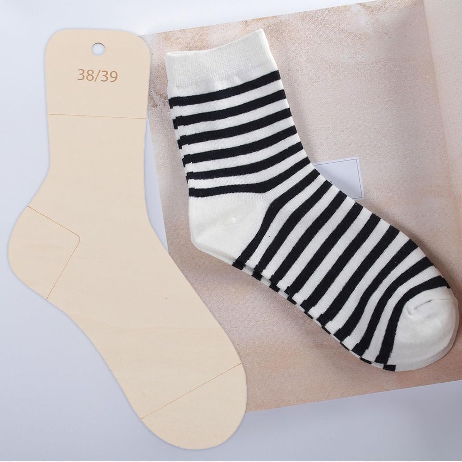 5pcs Wooden Sock Blockers Adjustable Forms for Knitting Beginners