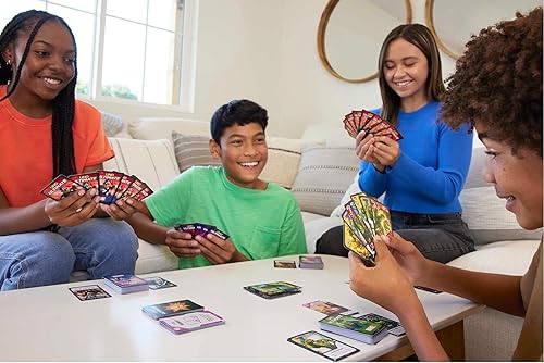 Vista 2 de Mattel Games UNO Ultimate Marvel - Juego de cartas con 4 barajas de personajes, 4 cartas coleccionables y reglas especiales, 2-4 jugadores, 2ª