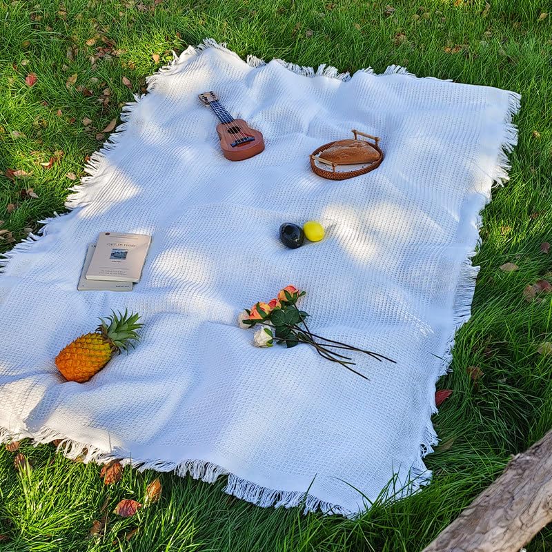 Zyntrytong 70'x 70' Picnic Blanket Extra Large,Layer Outdoor Blanket for 5 to 7 Adults,Camping Grass Lawn Park Accessories Cute Couple Gifts Ideas Wedding Registry for Camping, Park, Beach (White)