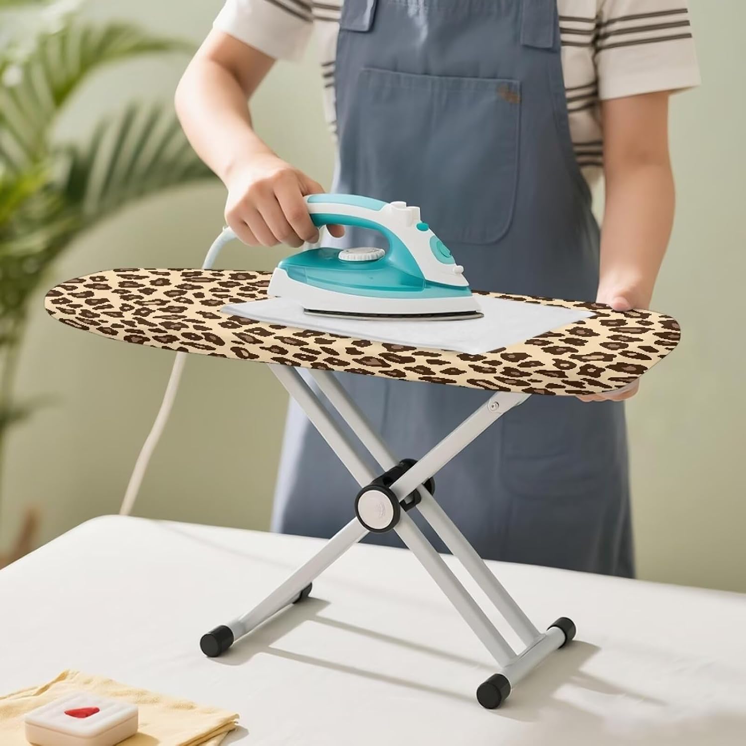 Tabletop Ironing Board Cover with Leopard Print, Elastic Ironing Pad Protective Cover, Resist Scorch & Fade Iron Board Cover for Travel, 14"X24"