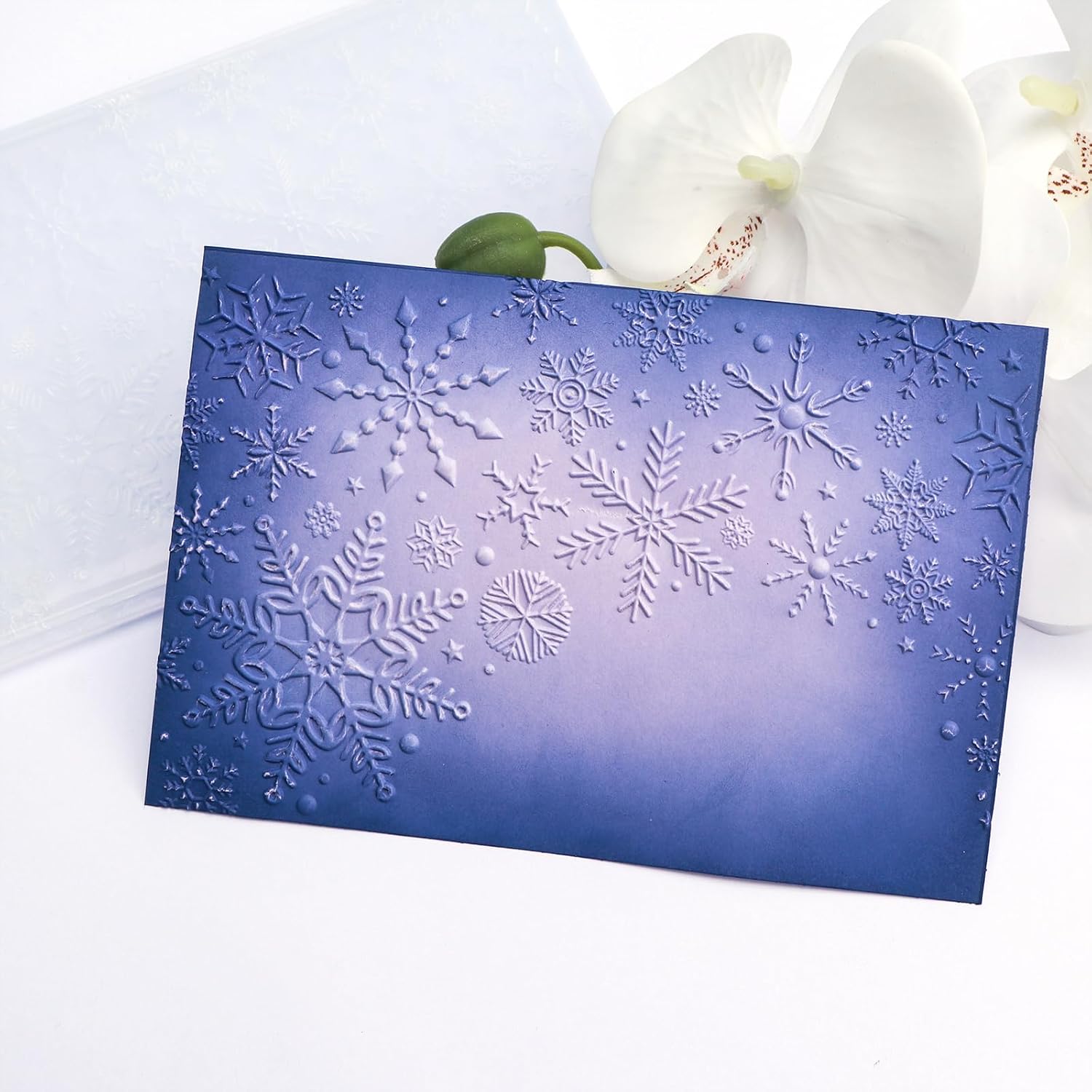 Christmas 3D Embossing Folder for Card Making Texture Fades Xmas Snowflakes Plastic Embossing Folder Template for DIY Scrapbooking Paper Crafting Handmade Crafts Arts Supplies Xmas Christmas Decor