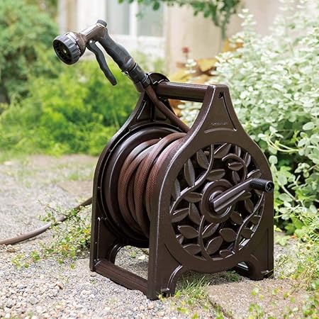 Amazon Co Jp ガーデニング フラワー ガーデニング用品 エクステリア ホース ホースリール 植栽になじむ鋳物風ホースリール25m G Diy 工具 ガーデン
