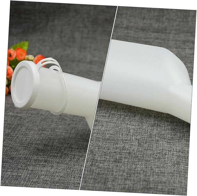 Orinal plástico con escala para pacientes miniatura 3