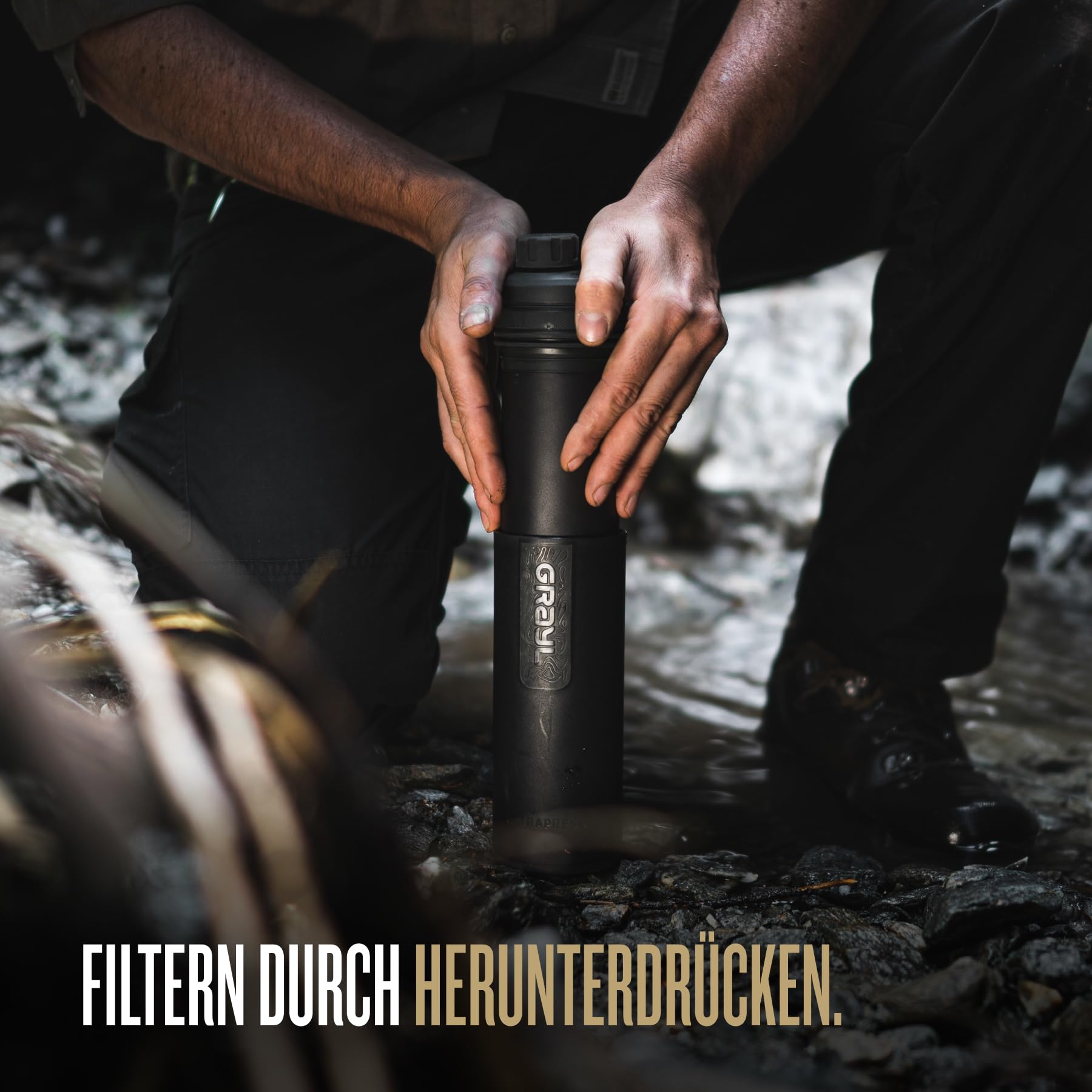 GRAYL Ultra Press PREMIUM Outdoor Wasserfilter MEGA BUNDLE mit Ersatzfilter 300L Trinkwasser Entfernt 99,99% Bakterien & Viren für Camping, Survival & Reisen - Covert Black + Black