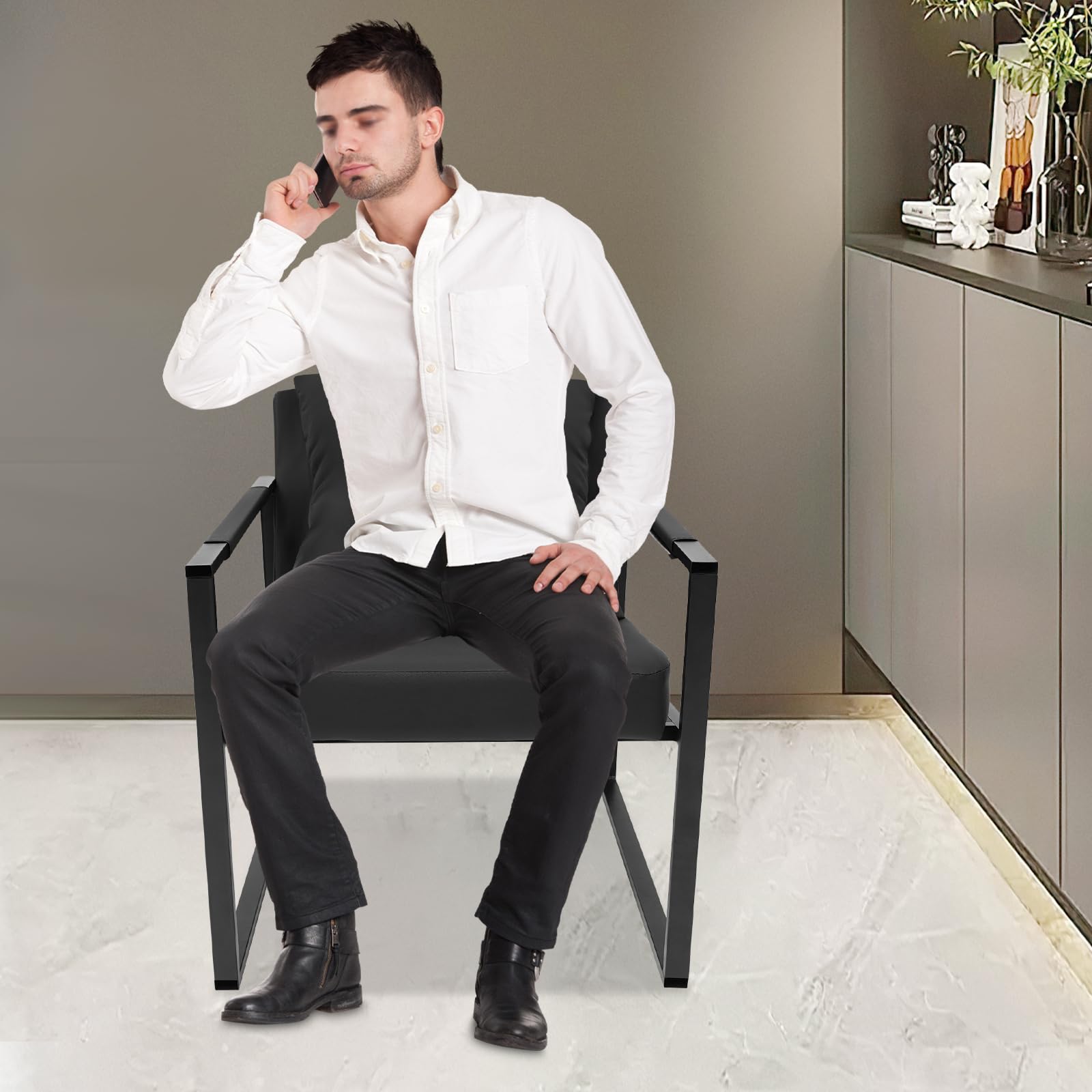 Sillón de salón moderno para el salón, sillón con cojín, diseño ergonómico, funda de piel sintética, cojín de espuma gruesa, marco de metal resistente a los arañazos, oficina, dormitorio, rincón de
