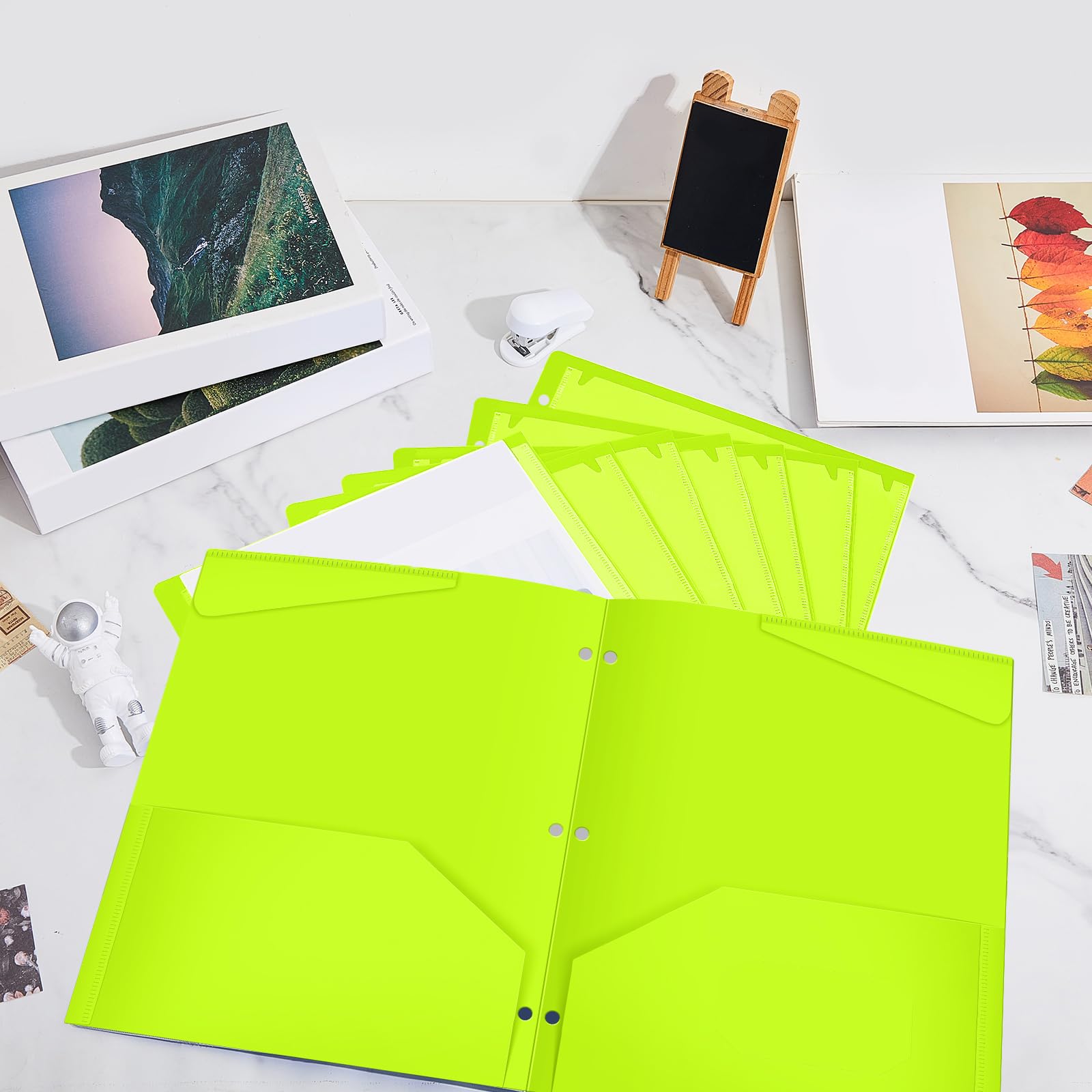 Henoyso 60 Pcs 2 Pocket Plastic Folders with Clear Front Pocket 3 Hole Punched File Folder Letter Size Take Home Documents Holder for Paper Holder Office Business Back to School Supply (Shiny Green)