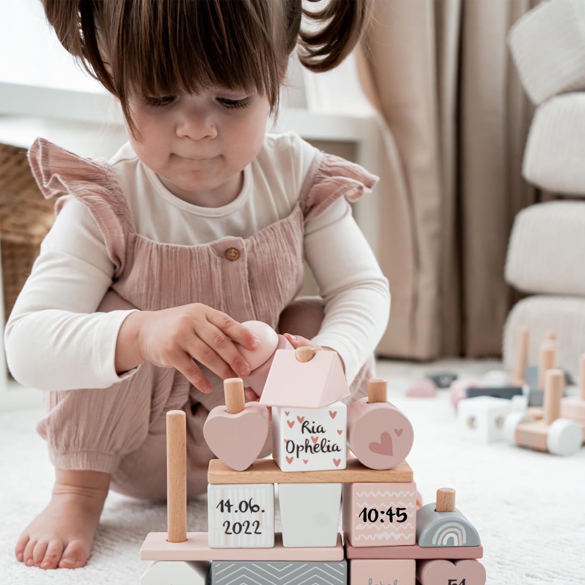 Personalizzabile Casa impilabile in legno Rosa – Sviluppo delle abilità motorie – Dai 18 mesi in su – Personalizzabile con nome e dettagli di nascita – Label Label