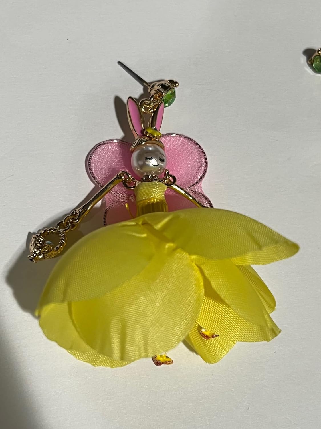Betsey Johnson Fairy Bunny Daffodil Mismatch Drop Earrings Crystal Accents Great Easter Gift Idea Mother's Day Valentine's Day Birthday Present New Year XMAS GIFTS Unique Accessories Jewelries