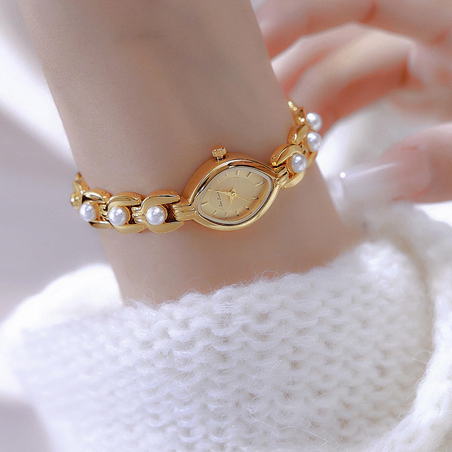 ADSBIAOYE Elegante Perlenuhr für Damen, modisch, ovales Zifferblatt, analog, Quarzuhr, Damenperlenarmband, Wirstwatch