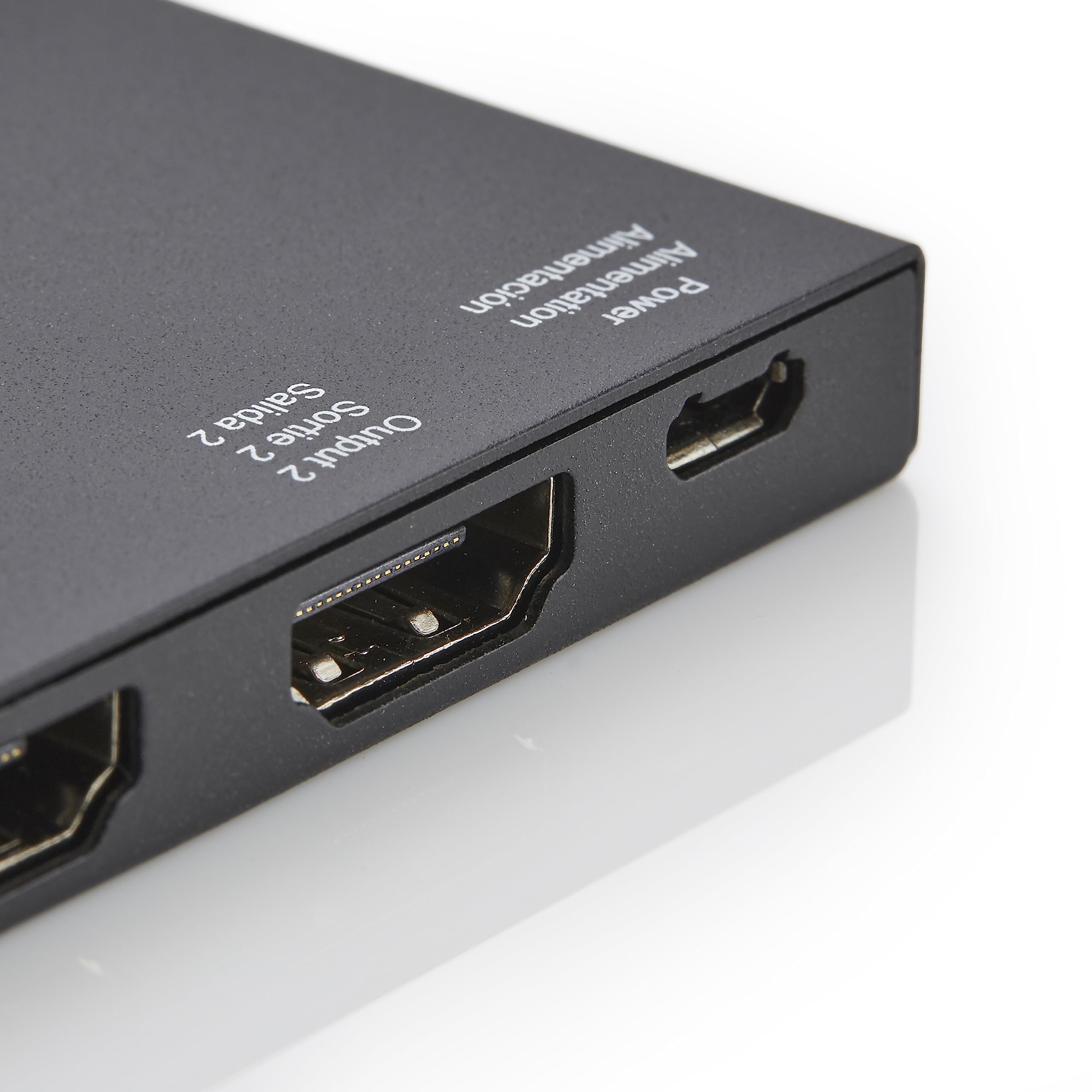 Amazon Basics Sdoppiatore HDMI 1 in 2 out, 4K@60Hz per doppio monitor, solo specchio, nero (Confezione da 2)