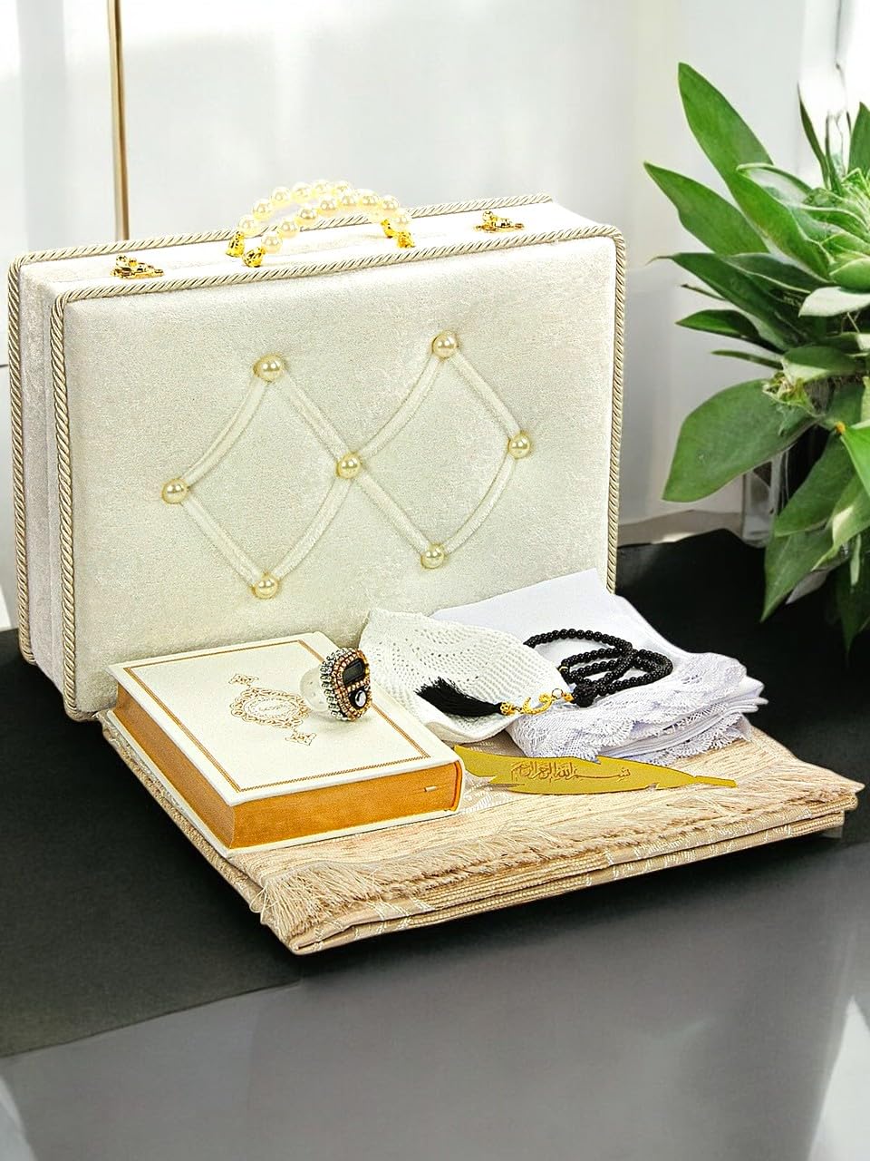 ihvan online Muslim Prayer Rug Set, Islamic Dowry Gift Box for Men & Women, Shawl, Kufi Hat, Digital Beads Counter, Quran Gift, Elegant Islamic Gifts Set for Ramadan & Eid & Wedding, White