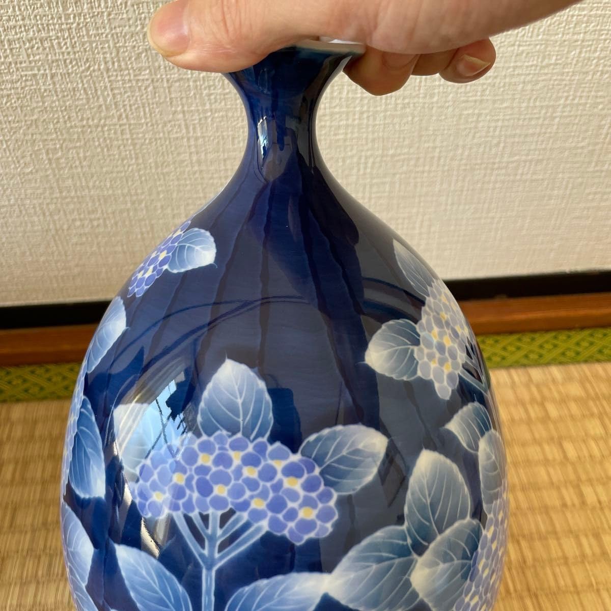 藤井朱明 壺 飾り壺 花器 日展人気作家 早春花瓶 有田焼 人間国宝