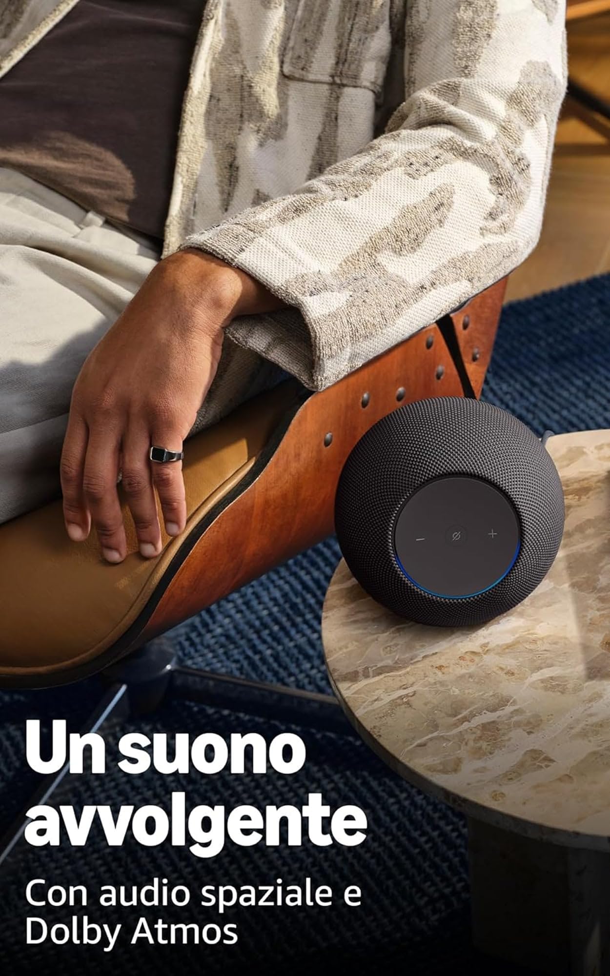Amazon Echo Studio + Supporto da parete Made for Amazon per Echo Studio