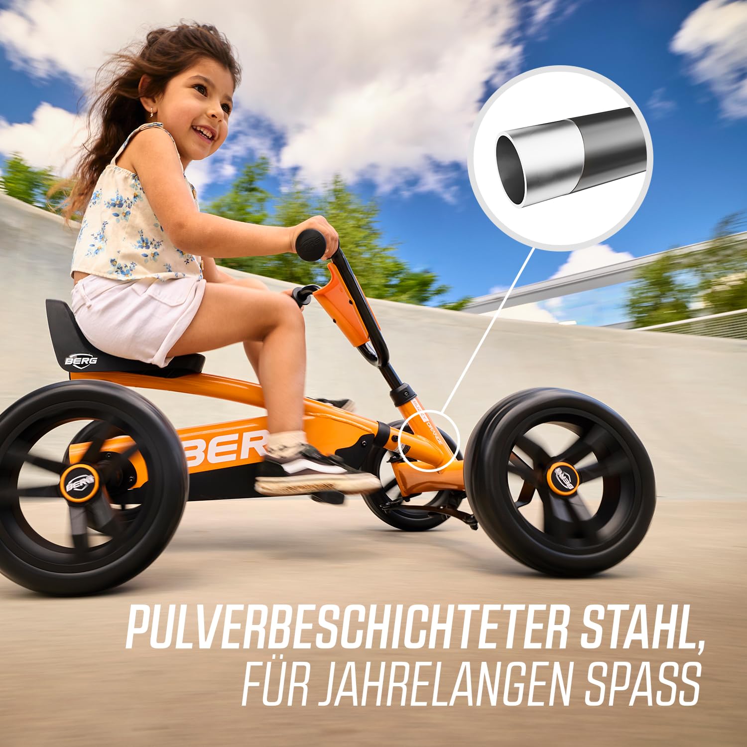 BERG Buzzy Kinder Go-Kart ab 2 Jahren, Tretfahrzeug Kettcar für Kleinkinder, Stabiles Kindergokart mit Flüsterreifen, Verstellbarer Sitz & Lenkrad (Orange)