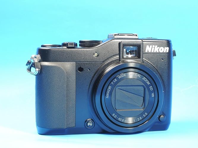 Nikon デジタルカメラ COOLPIX P7000