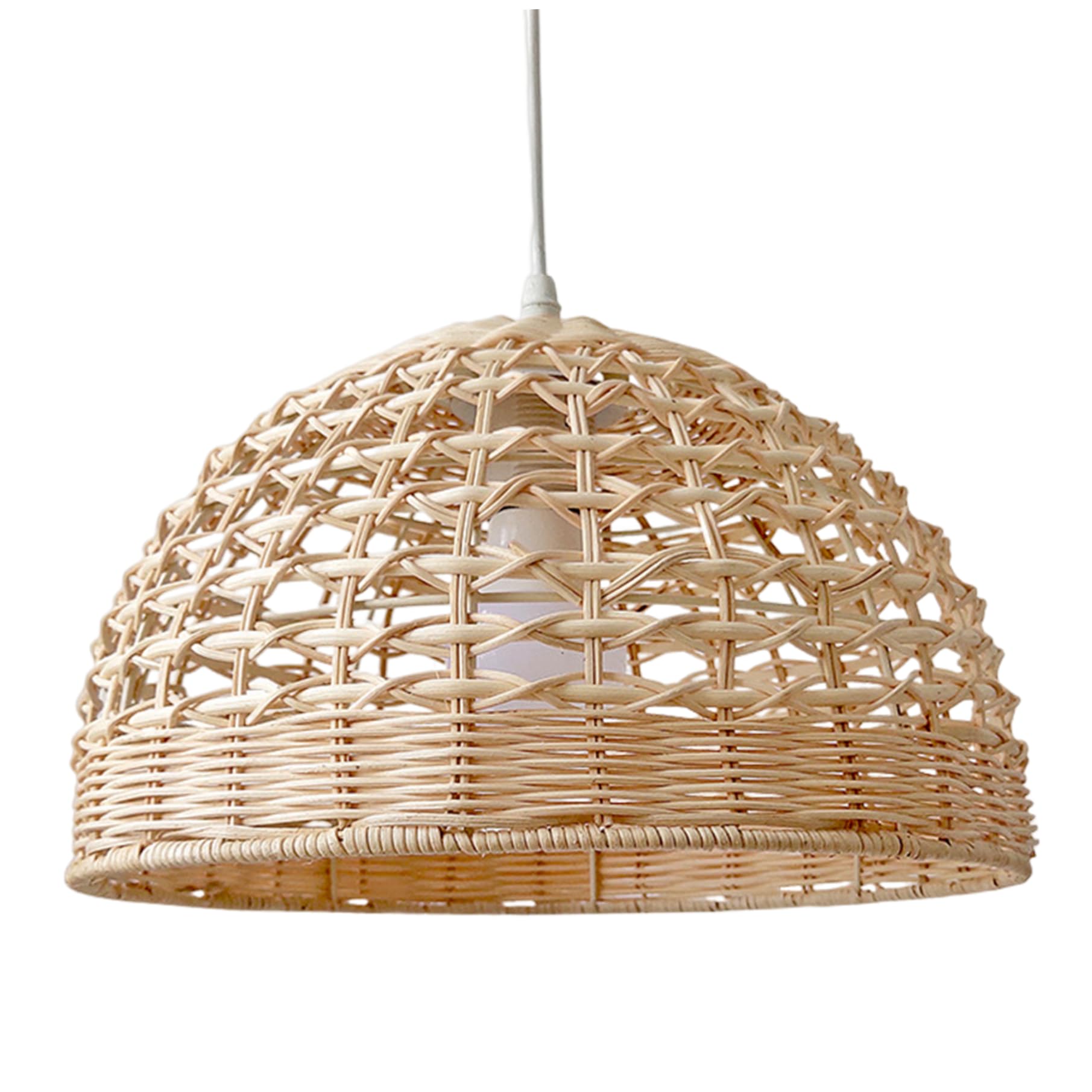 Lámpara de techo fresca de verano en ratán para un salón estilo boho