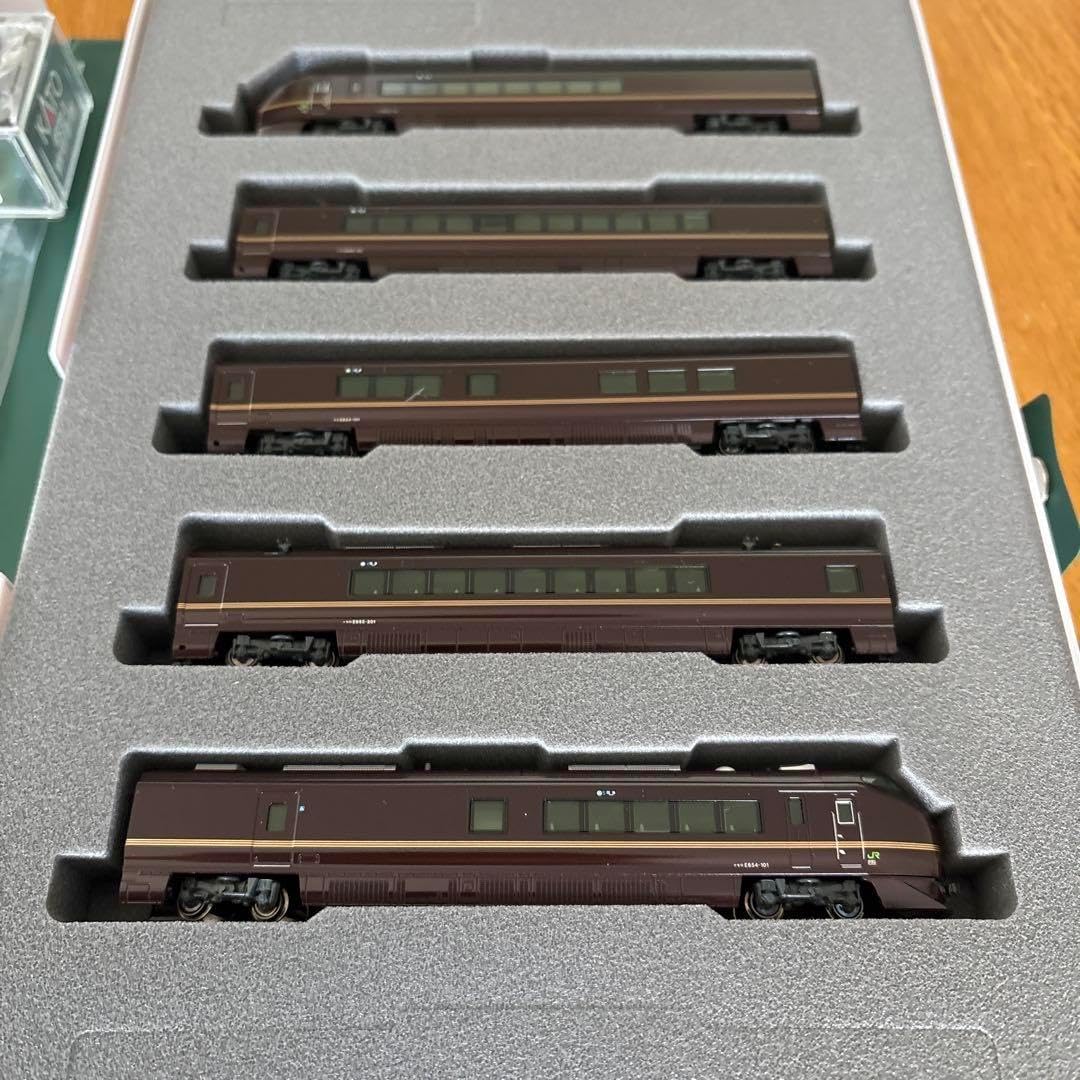 【新同】KATO E655系なごみ5両セット及び特別車両⑤付属品未使用開封 新同】KATO E655系なごみ5両セット及び特別車両⑤付属品未使用開封