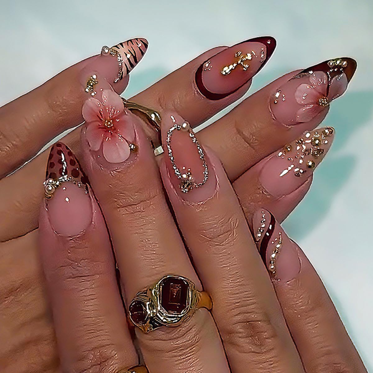 yefiuo Medium Press on Nails - Leopard Flower Design