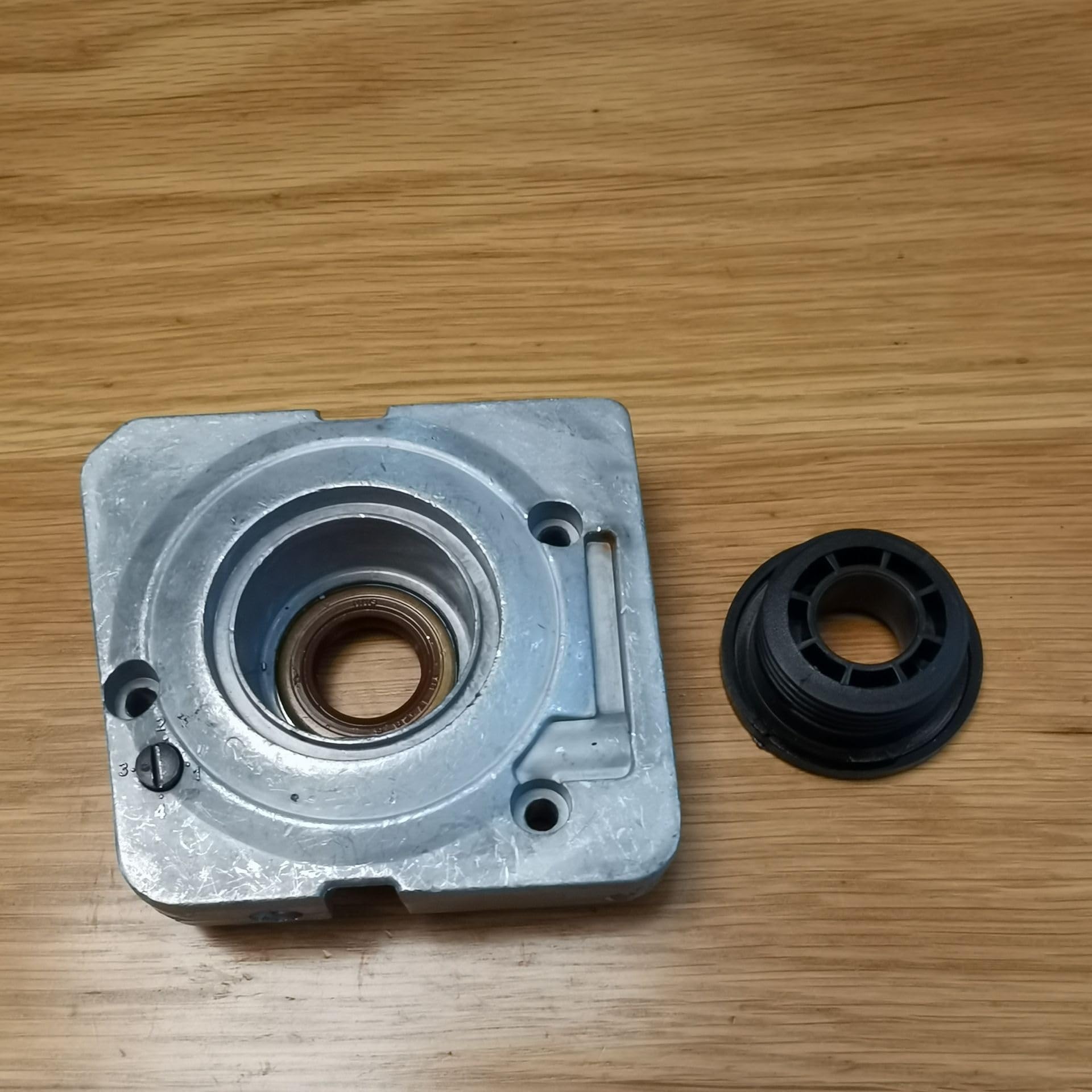 Amazon.com: PHKO Oil Pump for Husqvarna 181 281 288 288XP Replace