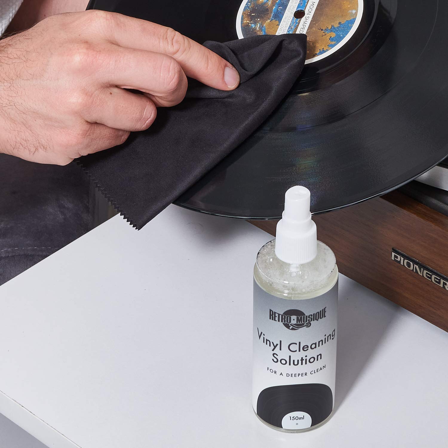 Kit de limpieza de discos de vinilo: todo lo que necesitas para proteger tus discos y obtener el mejor sonido posible