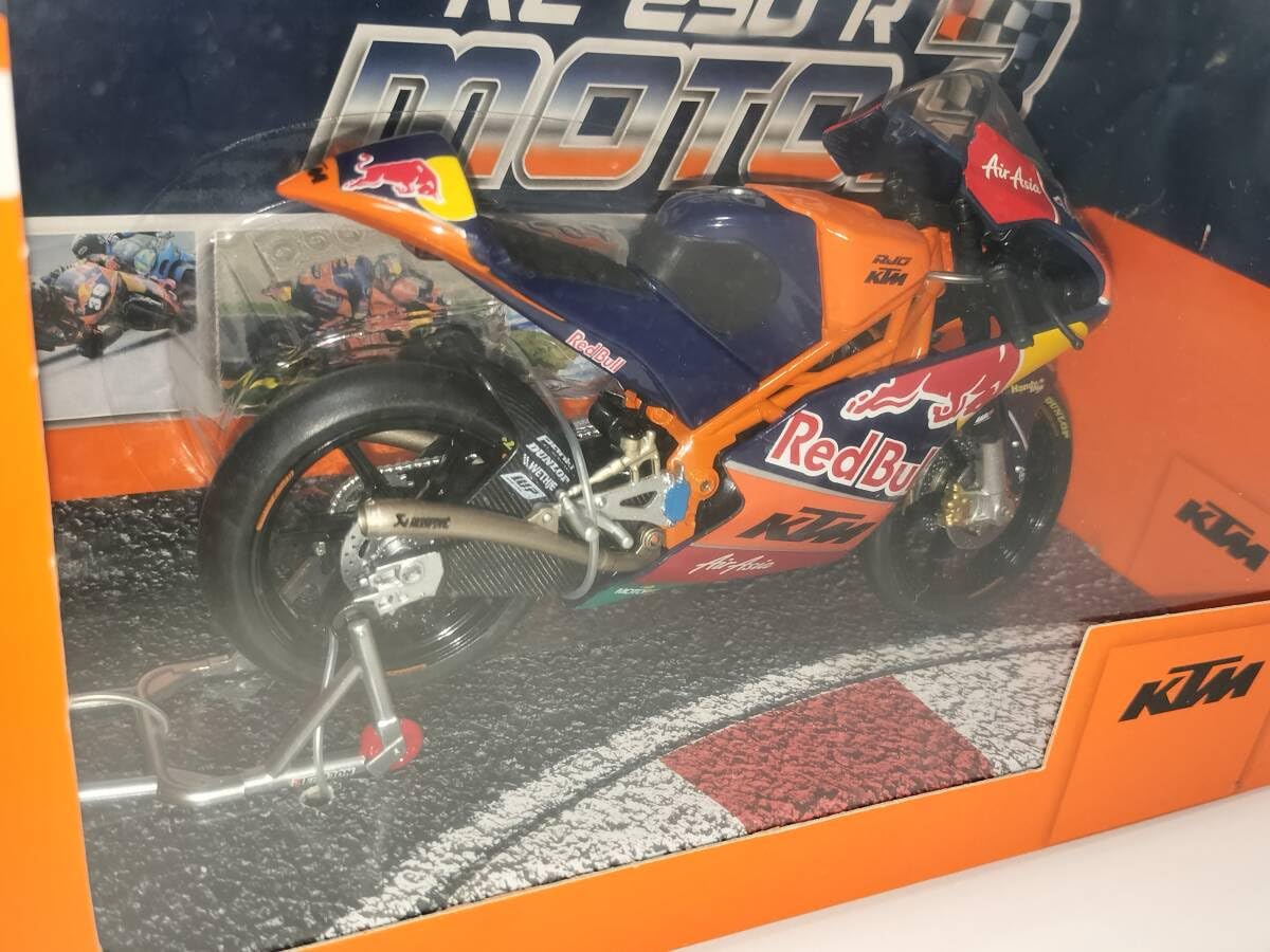 KTM レッドブルバイク 1/12 スケール Amazon.co.jp: KTM 1:12スケール ダイキャスト ニューレイ