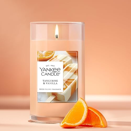 Miniatura 4 de Yankee Candle - Vela en pilar mediano perfumada con hasta 115 horas de tiempo de combustión, mezcla premium de cera vegetal para una combustión