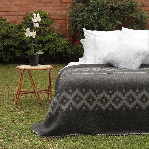 Miniatura 71 de Manta gruesa de lana de alpaca pesada para acampar al aire libre en interiores, mantas suaves de lana de alpaca peruana que vienen en diseño étnico