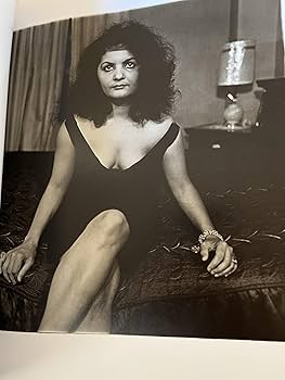 diane arbus 写真集 Diane Arbus - Girl in a shiny dress, N.Y.C. - The