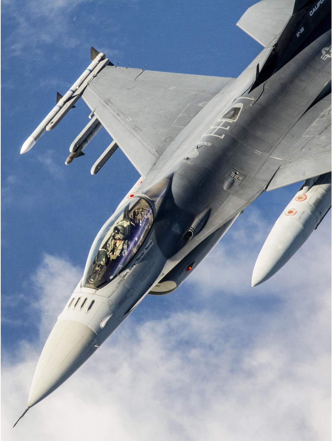Fine Art Prints Military USA USAF F-16 Fighting Falcon Fighter Jet Photo Large Wall Poster Thick Paper 18X24 Inch