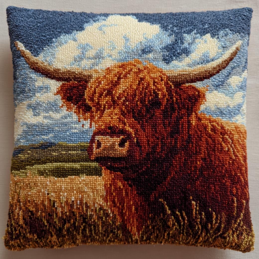 Henypt Latch Hook Kit 17x17 Inch,Highland Cattle DIY Cushion Cover Kit for Adults Beginners with Printed Canvas & Complete Tools,43x43cm