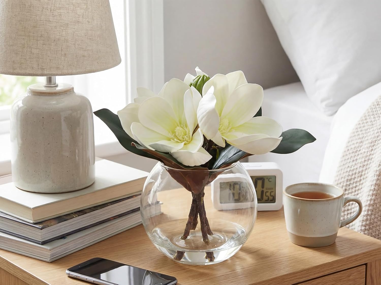White Magnolia Flowers Artificial with Glass Vase Realistic Magnolia Faux Flowers Arrangements in Vase with Faux Water Magnolia Home Decor for Bathroom Dresser Office Dining Table Decor (White)