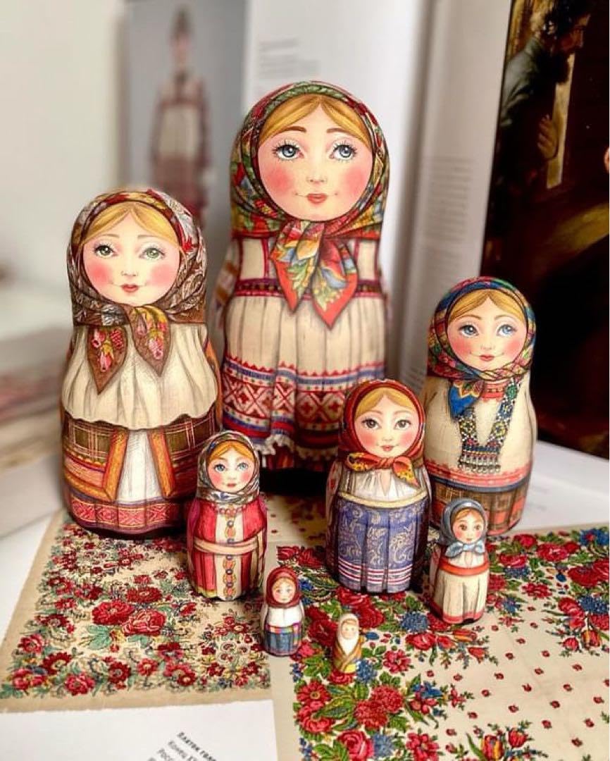 専用】☆7月感謝価格☆ロシア☆伝統衣装マトリョーシカ(8P)H20cmタチアナ