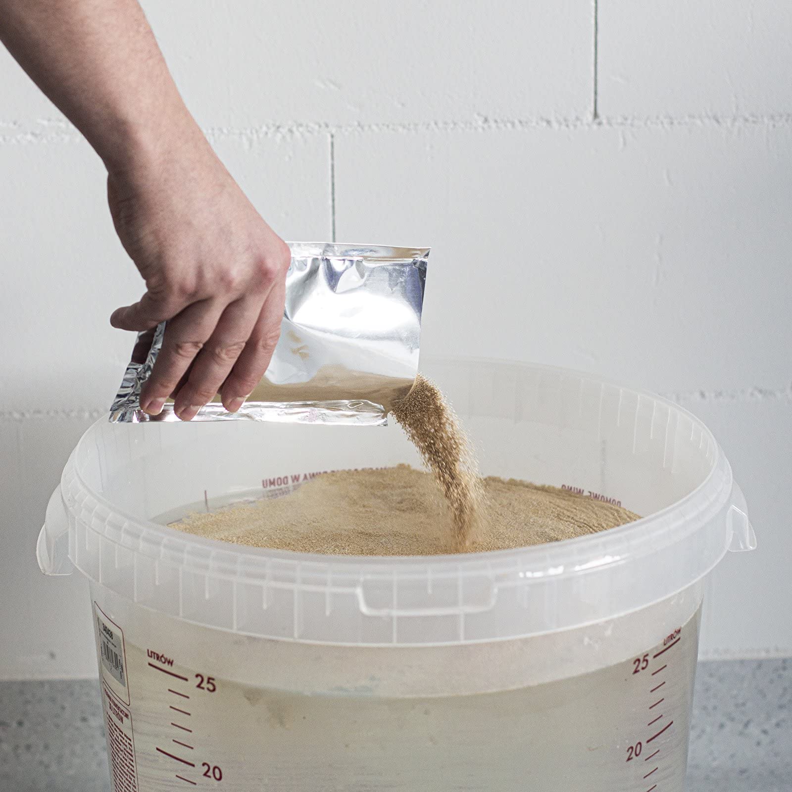 Browin 403151 Turbo Fruit Levure de Vin 160g | Fermentation Rapid - 5 à 7 Jours | Jusqu'à 100 Litres d'Alcool | Sèche Levure de Vin, Brandy | Nutriment Minéral avec Vitamine B1 (Lot de 4)
