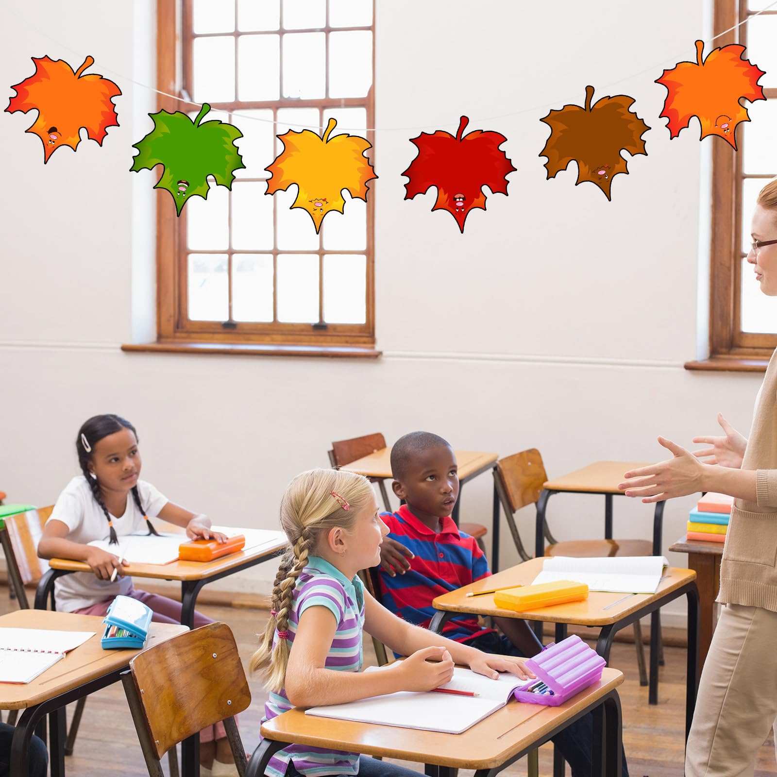 45 Stück Herbst-Ahornblätter Aus Papier – Bunt Gemischt Für Deko, Pinnwand Oder Thanksgiving