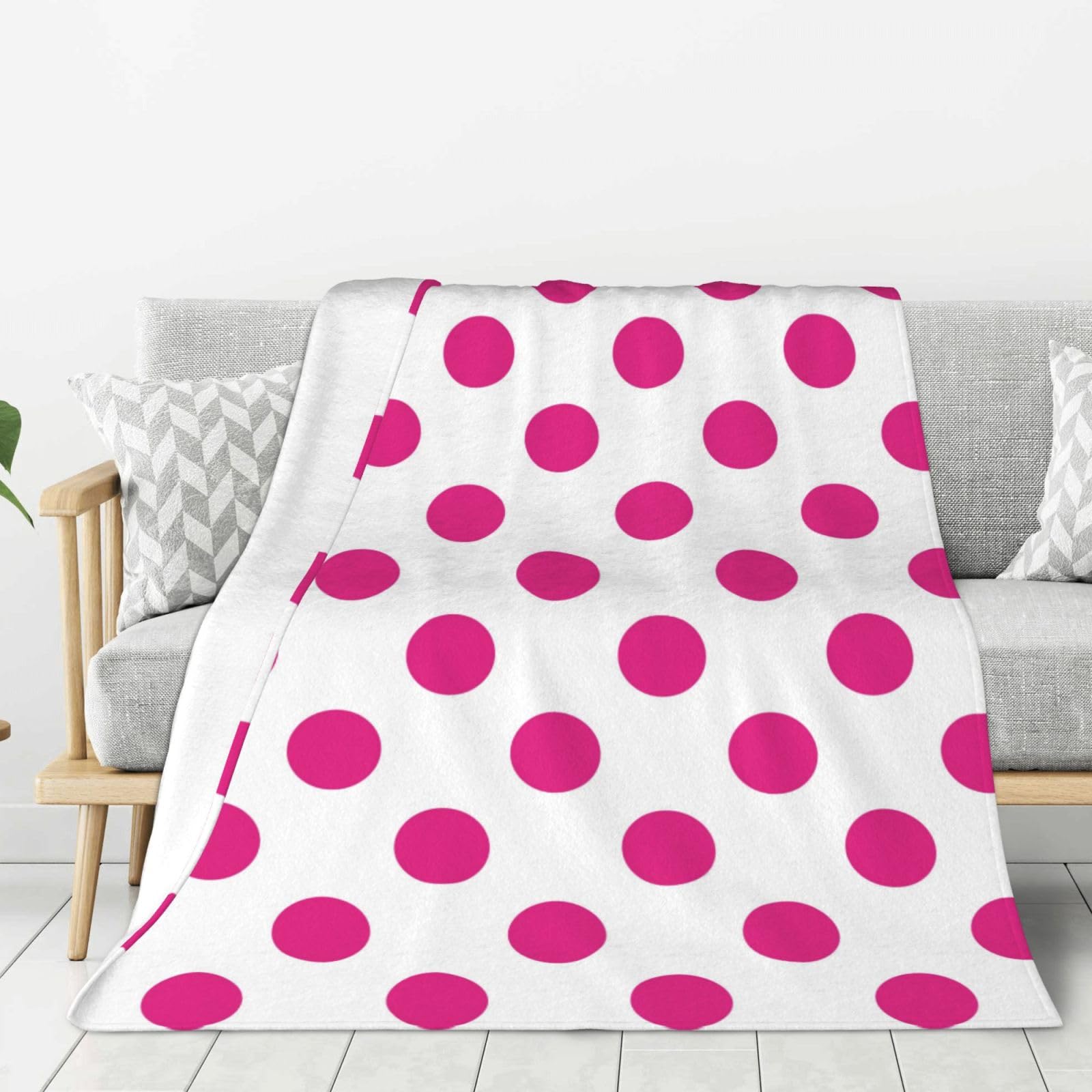 Couverture pour canapé et lit rose à pois : un cocon de douceur toutes saisons